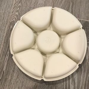 New Vintage Stock Tupperware Divided Serving Center Set | MISSING DIP SET!